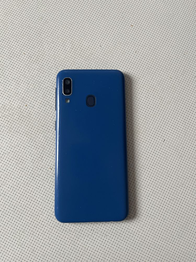 Samsung a 20 e  в   добро   състояние   много  добър телефон с калъфче