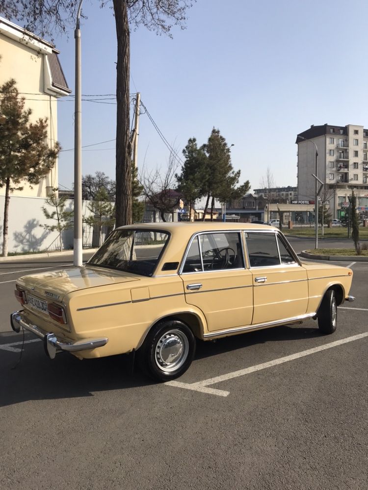 VAZ 2103 Rodnoy