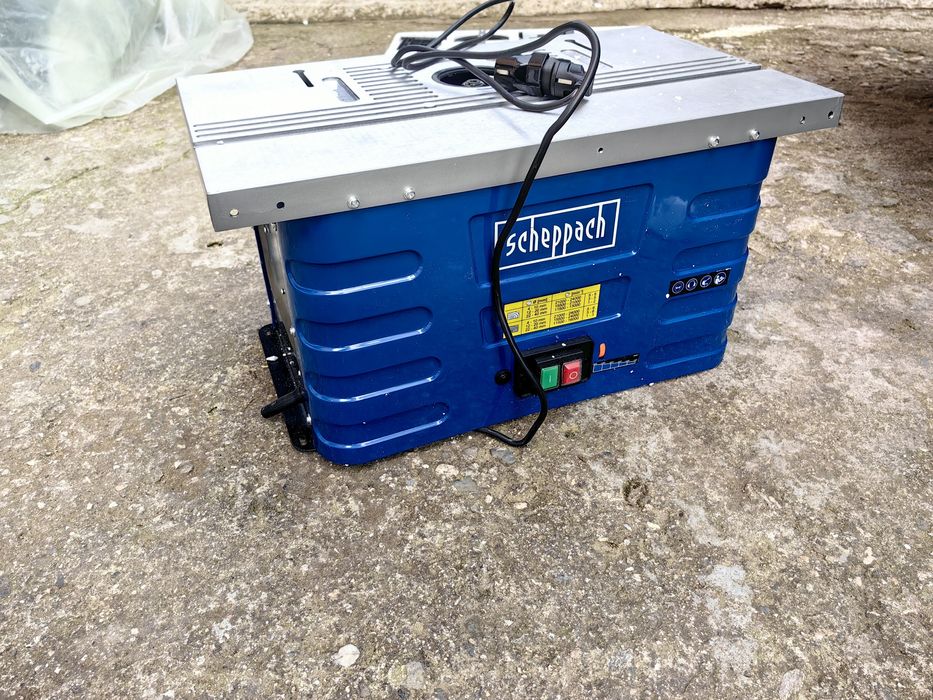 Настолна фреза Scheppach HF60