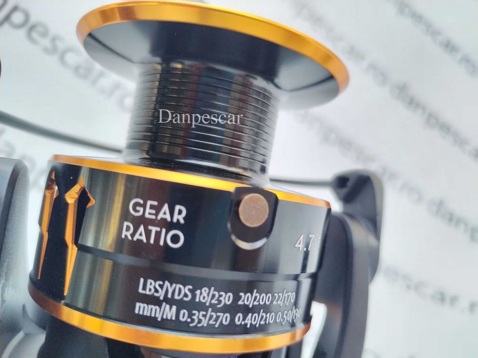 Mulineta Crap si Feeder PRO FL Cast Force CF7000 cu 2 TAMBURI METALICI