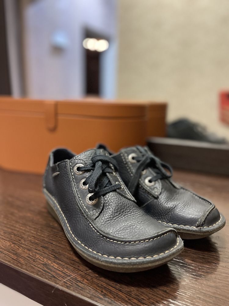 Clarks обувь