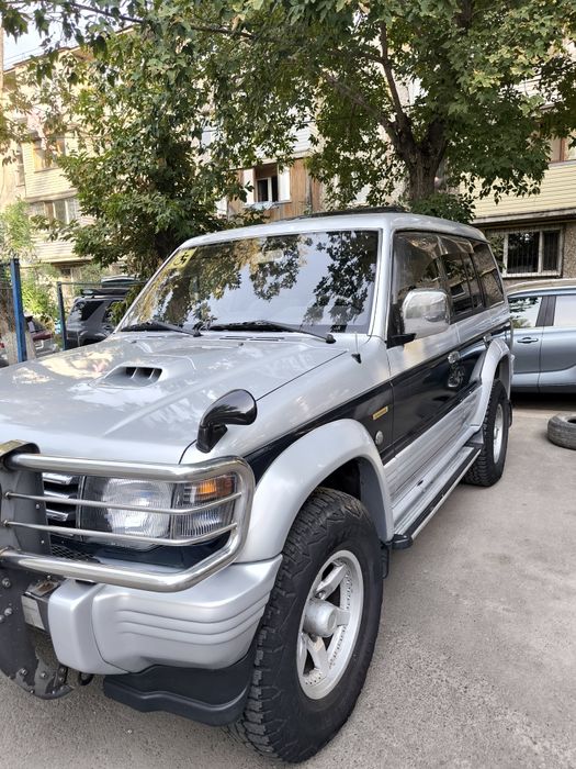 Отличный рамный джип mmc pajero