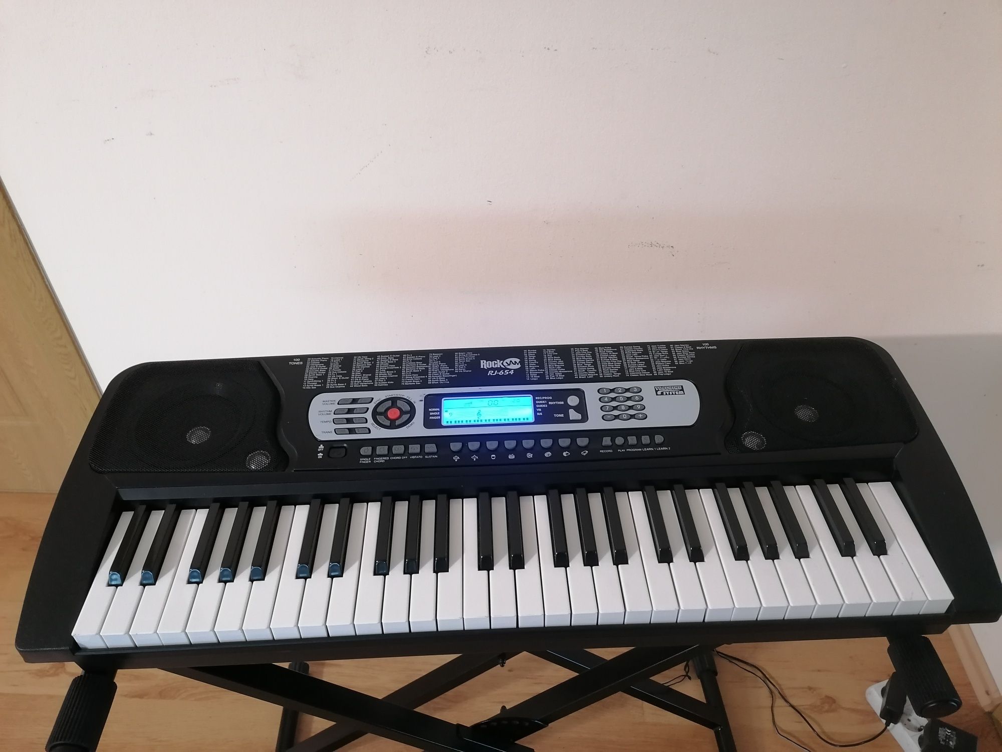 RJ-654 pian orga electronică