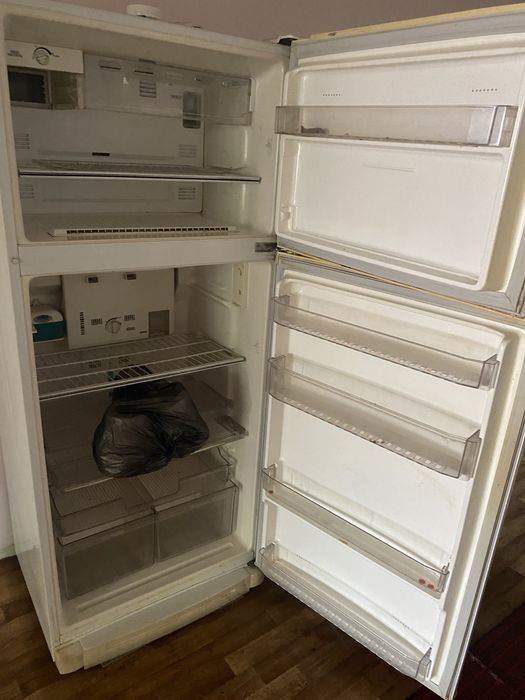 Продам холодильник