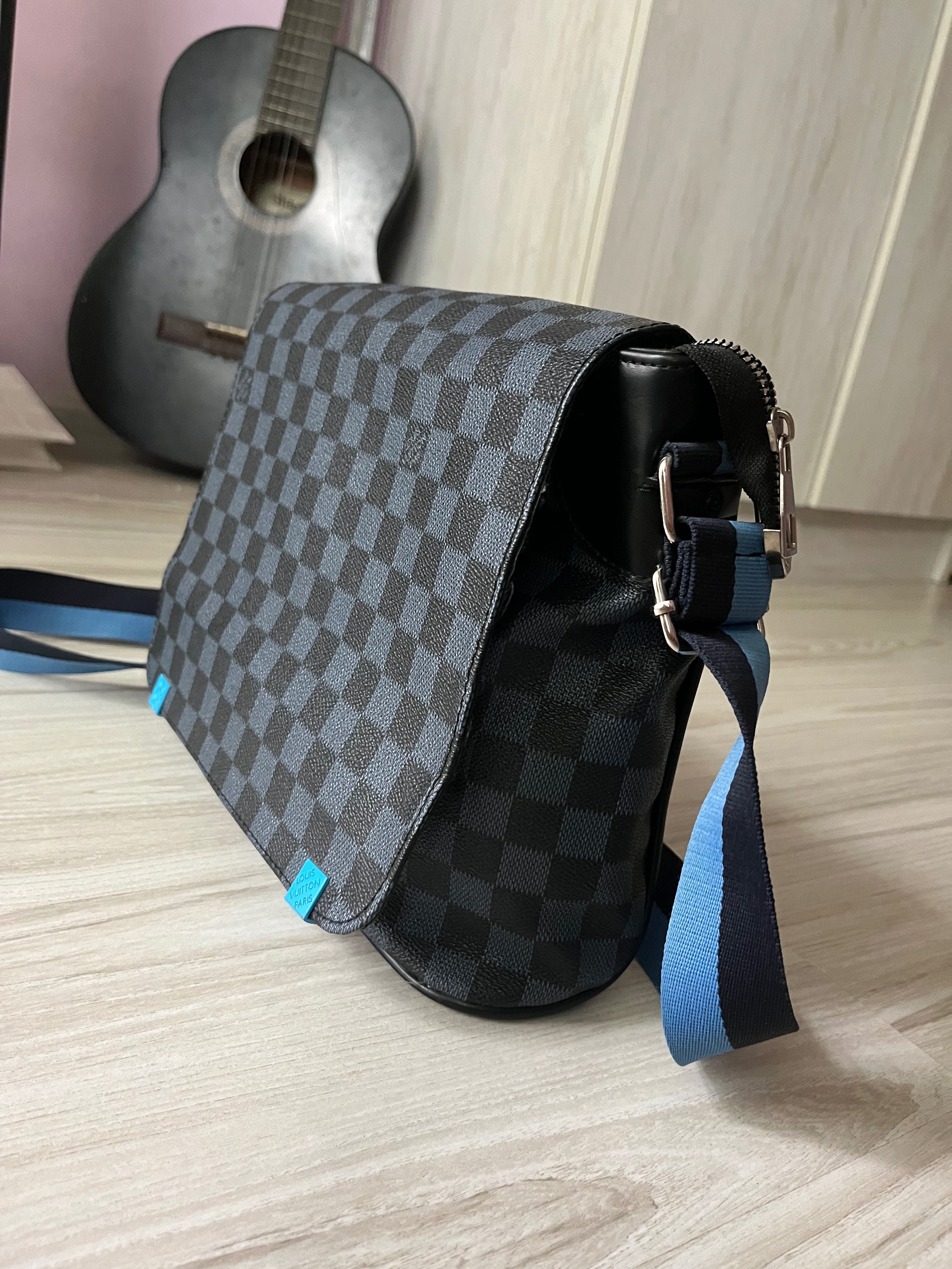 Мъжка чанта : LOUIS VUITTON