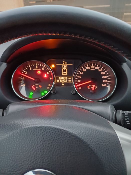 Vând Nissa Qashqai 2012 -2.0 benzina +GPL