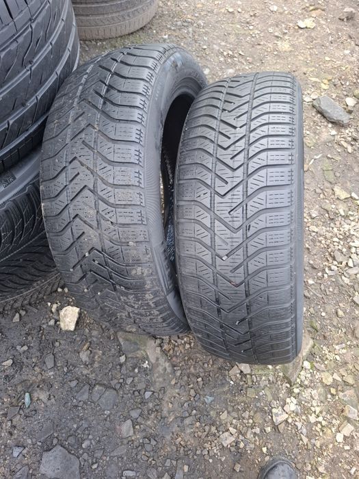 Vand 2 anvelope 195 55 17 pireli de iarna bune dot 2023