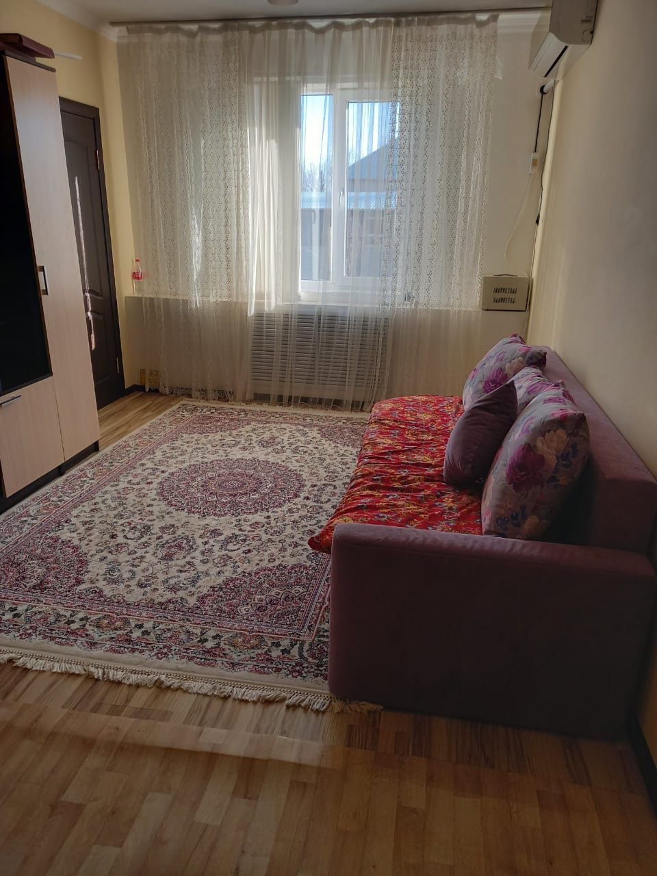 Жандосова 50 Шатык балабакшага жакын