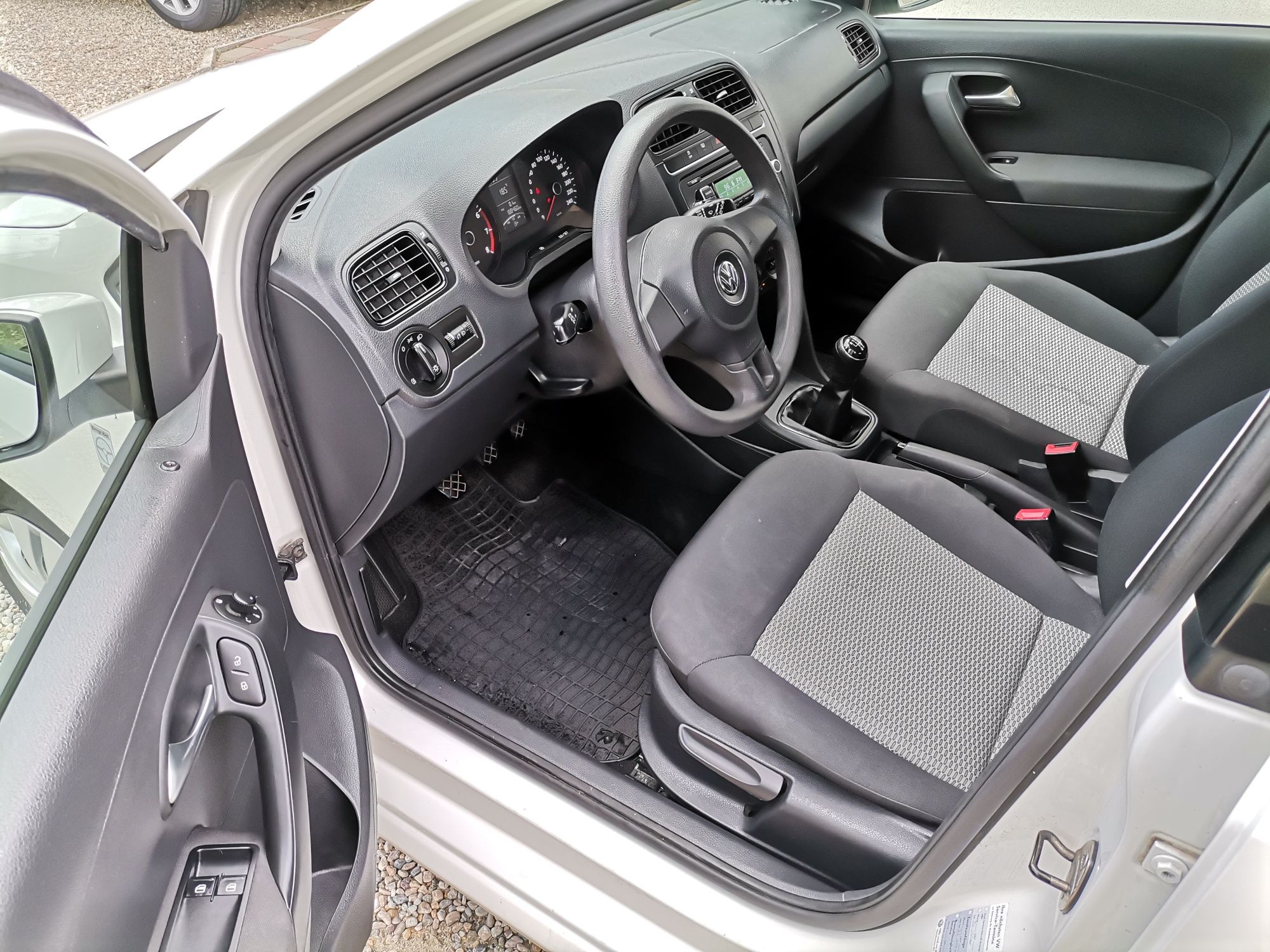 Volkswagen Polo 1.2 benzina Euro5  an2013 A/C