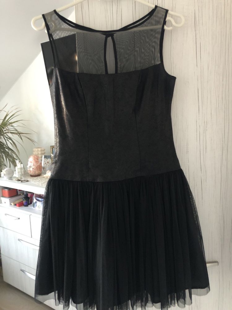 Rochie marimea S, culoare neagra, ca noua