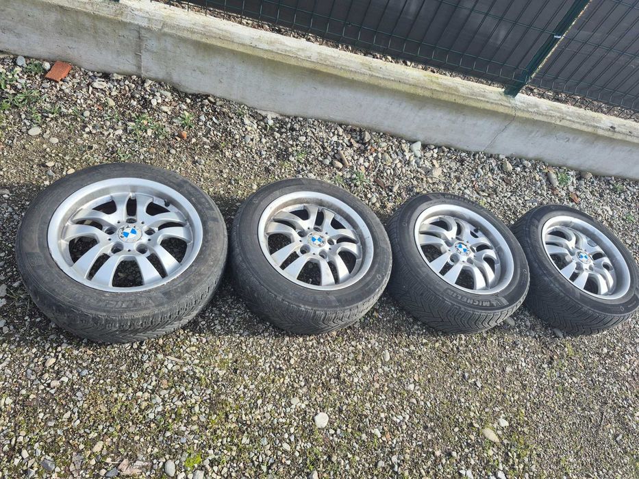 Set 4 roți bmw R16 205/55 cu cauciucuri de iarnă