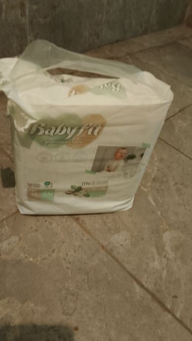 Vând un bax pampers  Baby Fit Nr 5