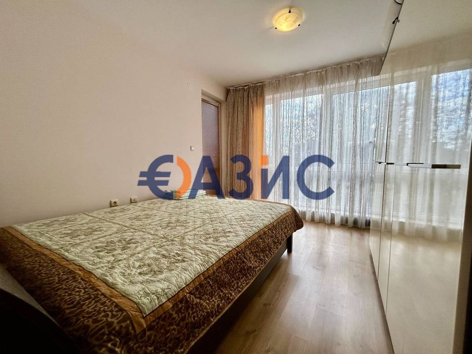 Тристаен апартамент в комплекс Флорес Парк, 106 кв.м., Слънчев бряг,