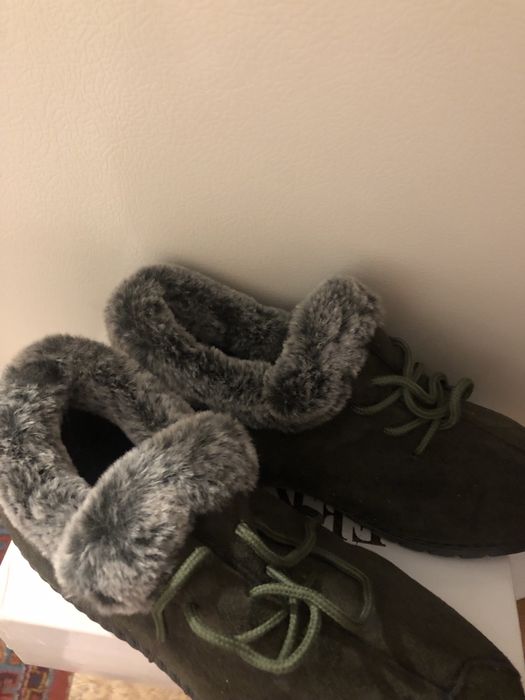 Продам Валеши , теплые с мехом .Новые.