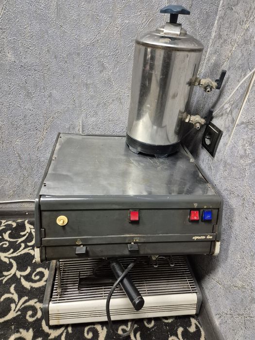 Професионална кафе машина