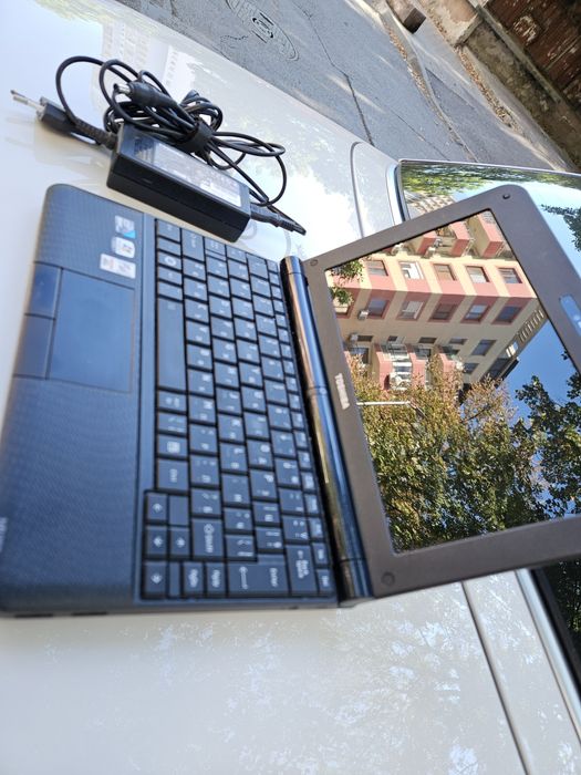 Lap Top Toshiba, в отлично състояние лаптоп , компютър  ,