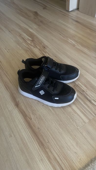 Кросовки девочки р.32