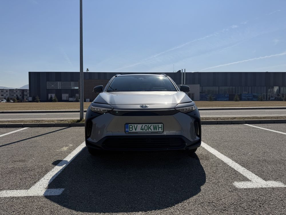 Toyota BZ4X full electrica 2022 in GARANTIE