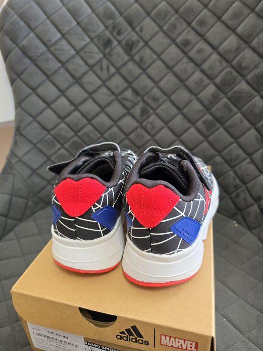 Детски маратонки Adidas размер 31