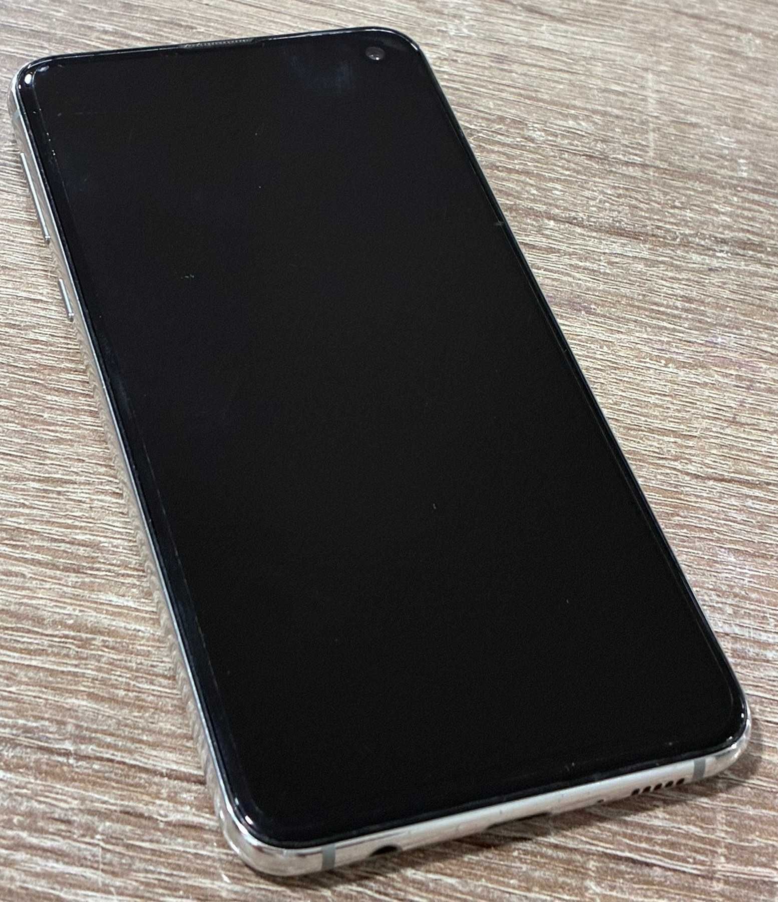 Samsung Galaxy S10e 128/6GB