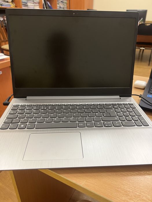 Kampyuter sotiladi. 1 oy ishlatilgan holos