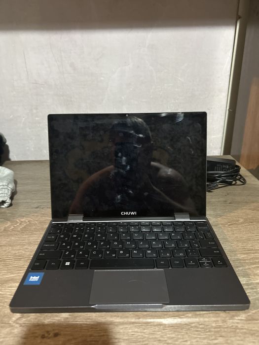 Продам мак бук новый за 180000