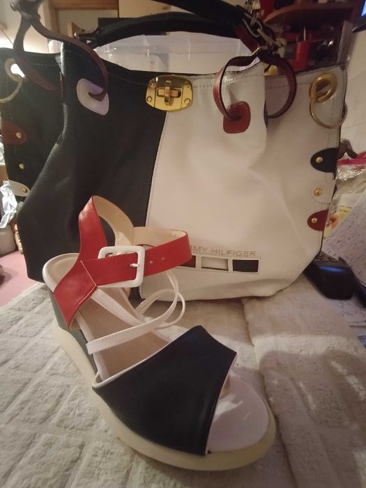 Tommy Hilfiger, sandale 37 și poșetă elegante și confortabile