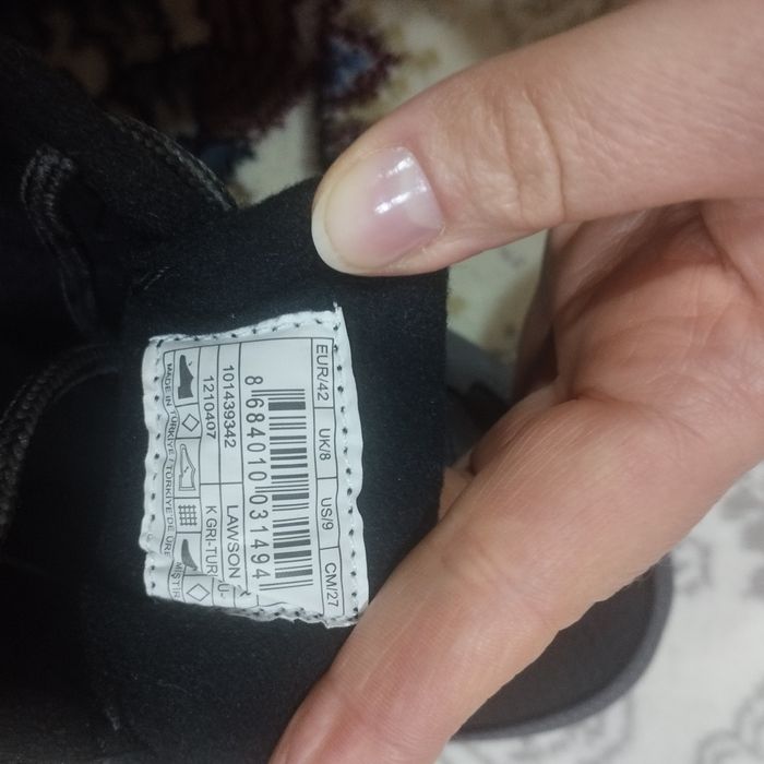 Продаются кроссовки новые