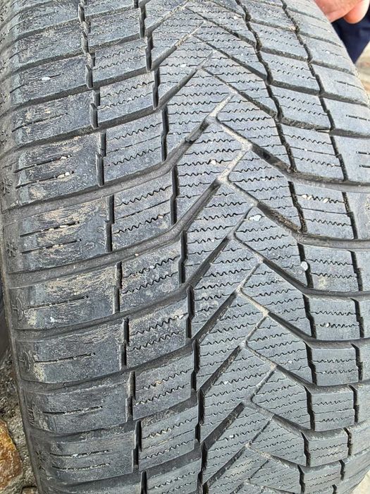 Vand cauciucuri Sunny All Season