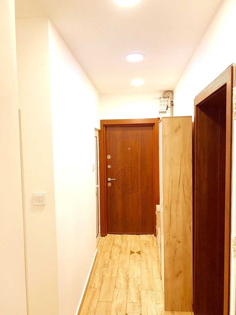 Дава се под наем Тристаен апартамент в Перник, Изток - 90 кв.м за 433.5 € - Снимка #11