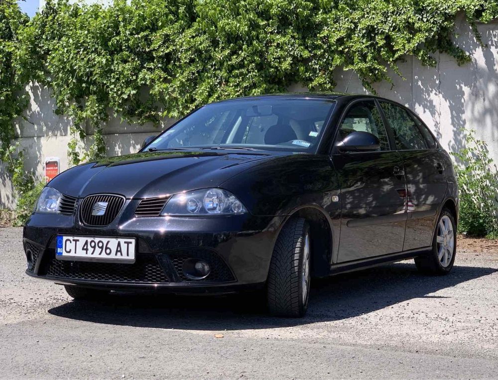 Seat ibiza 1.4 с пълна сервизна история