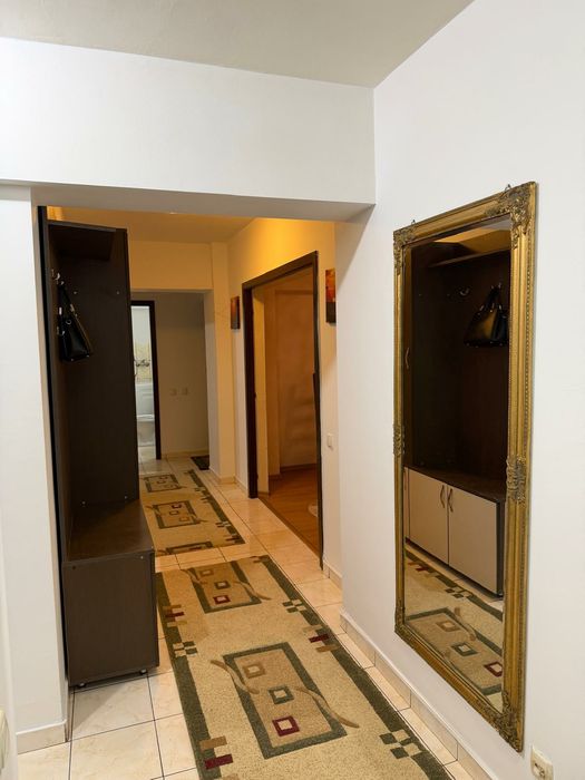 Inchiriez apartament