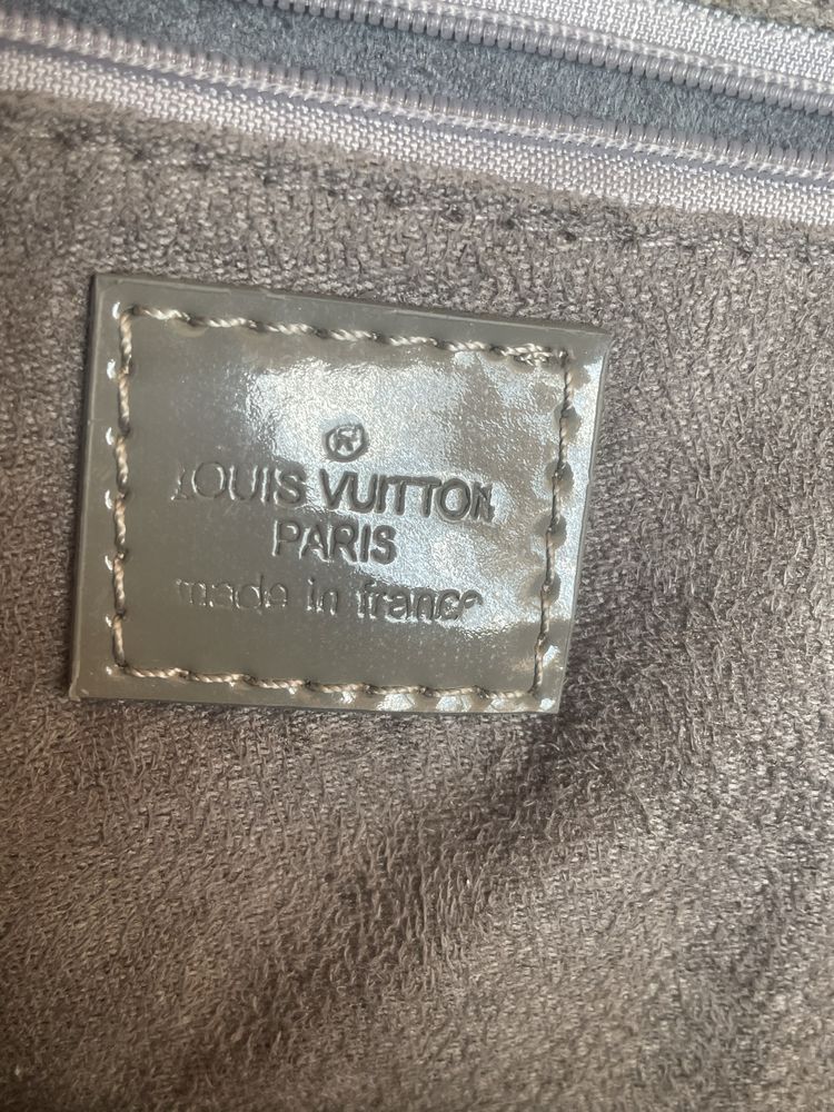 Оригинална чанта Louis Vuitton