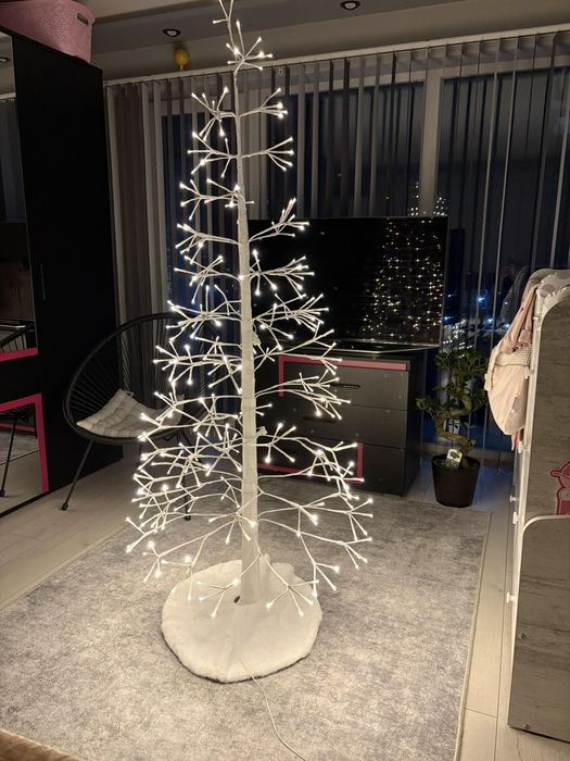 Коледна лед елха