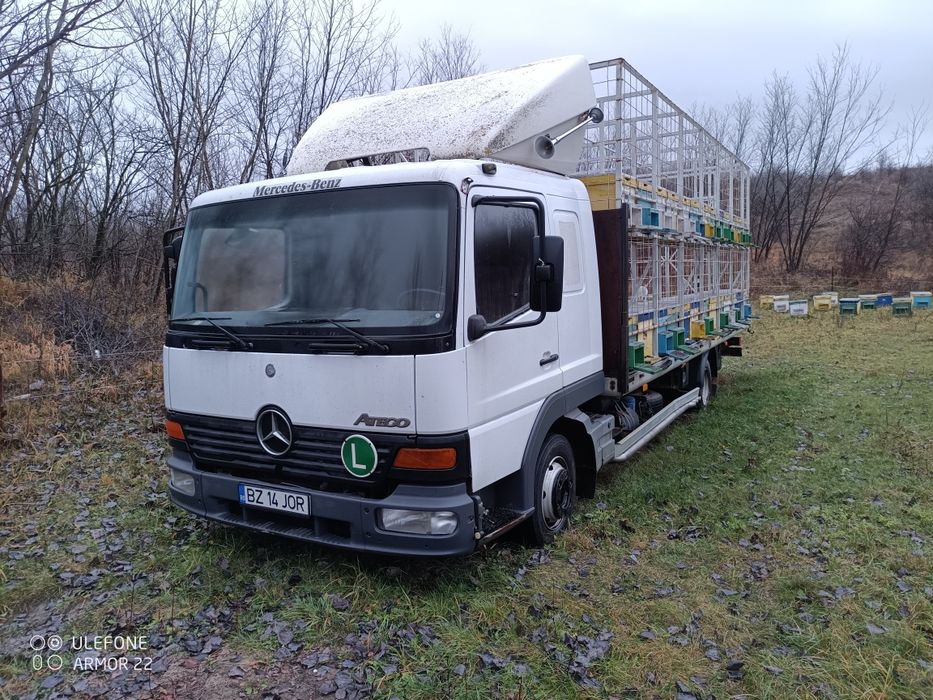 Camion apicol Mercedes Atego