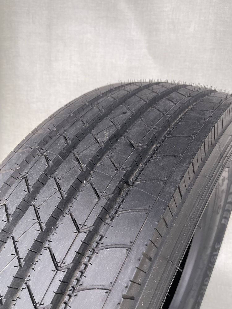 Грузовые шины APLUS 315/70 R22.5 (рулевые)