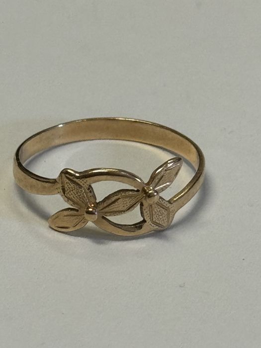 златен дамски пръстен 1.23гр 14к 585