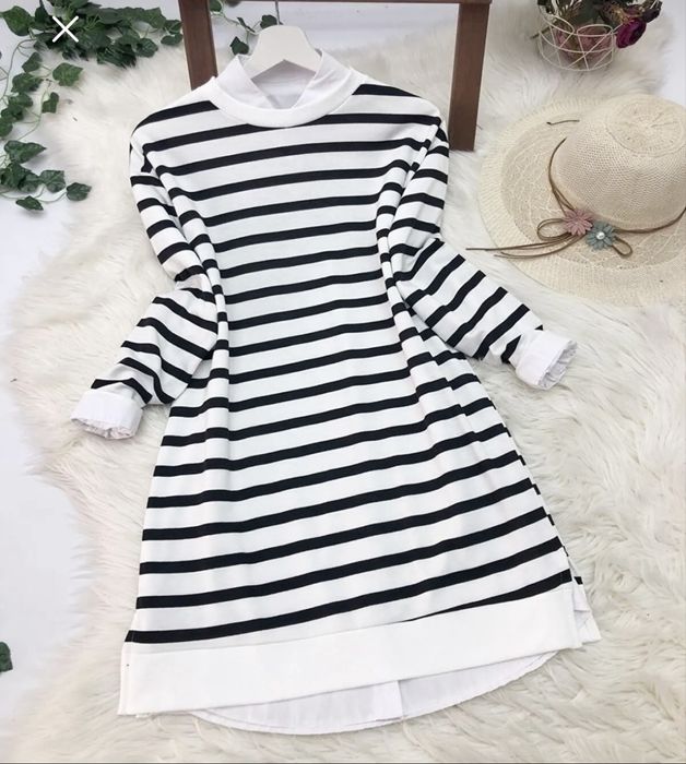 Bluza cu dungi  marimea L