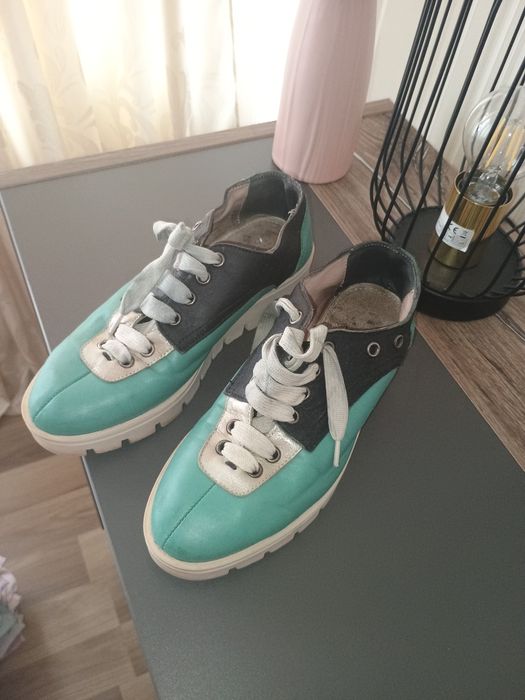 Vând pantofi piele, mărime 36