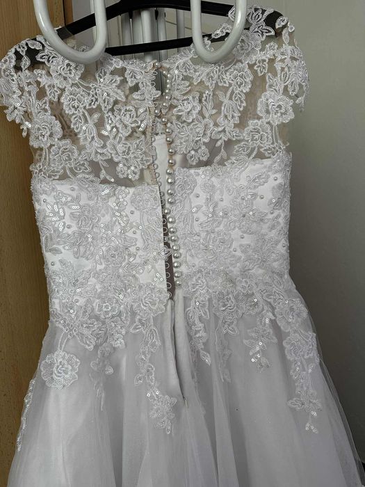 Булчинска  рокля