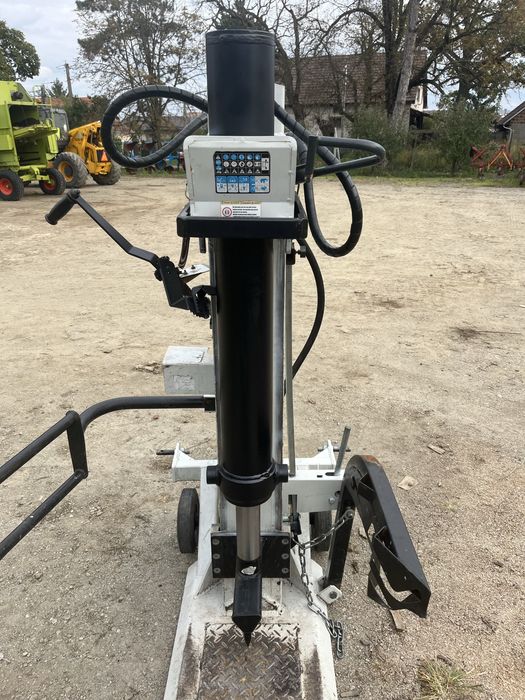 Crepator, despicator lemne 30 tone