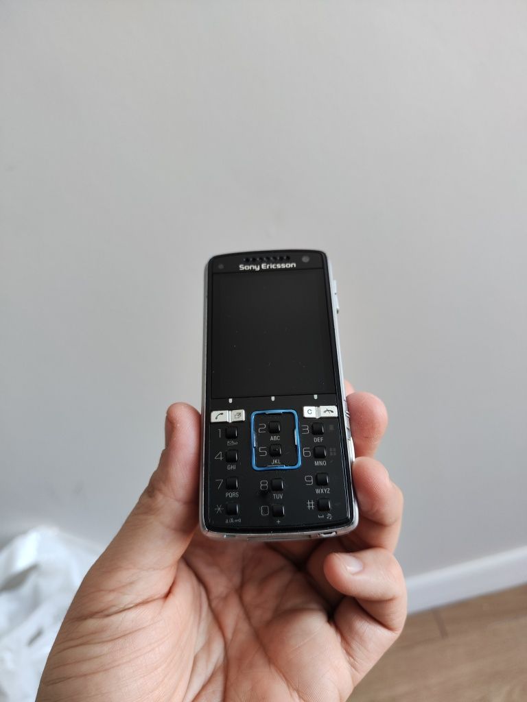 Sony Ericsson c902 k850i