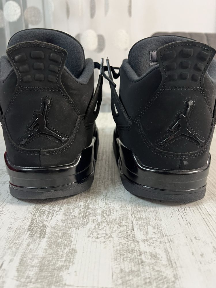 Jordan 4 Black Cat