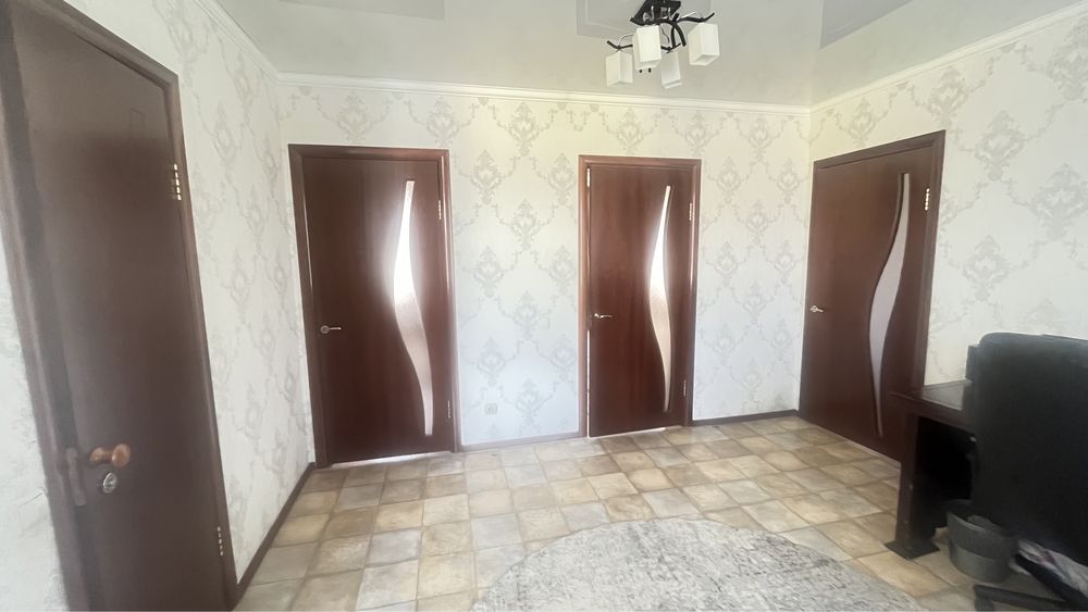 Продается дом в 2 уровня в сара аркинском районе.