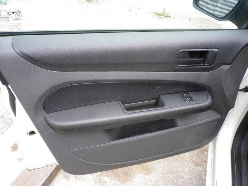 Форд Фокус 1.6i 16V / Ford Focus 1.6i 16V на части