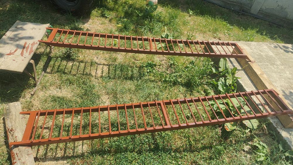 Rampe auto pentru ATV și diferite încărcări în dube