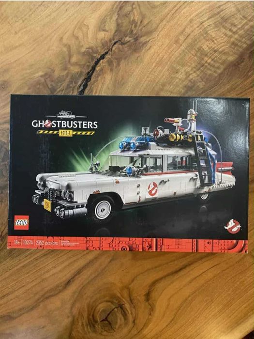 Продавм Lego ecto1 10274 ghost busters .
