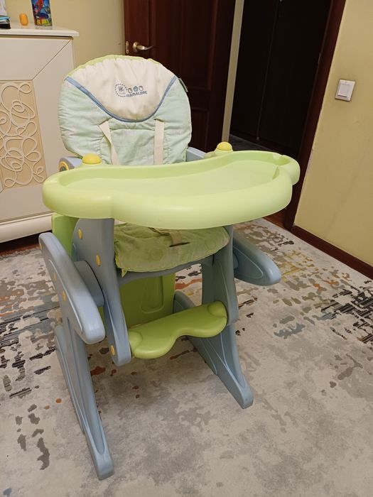 Продам столик для кормления