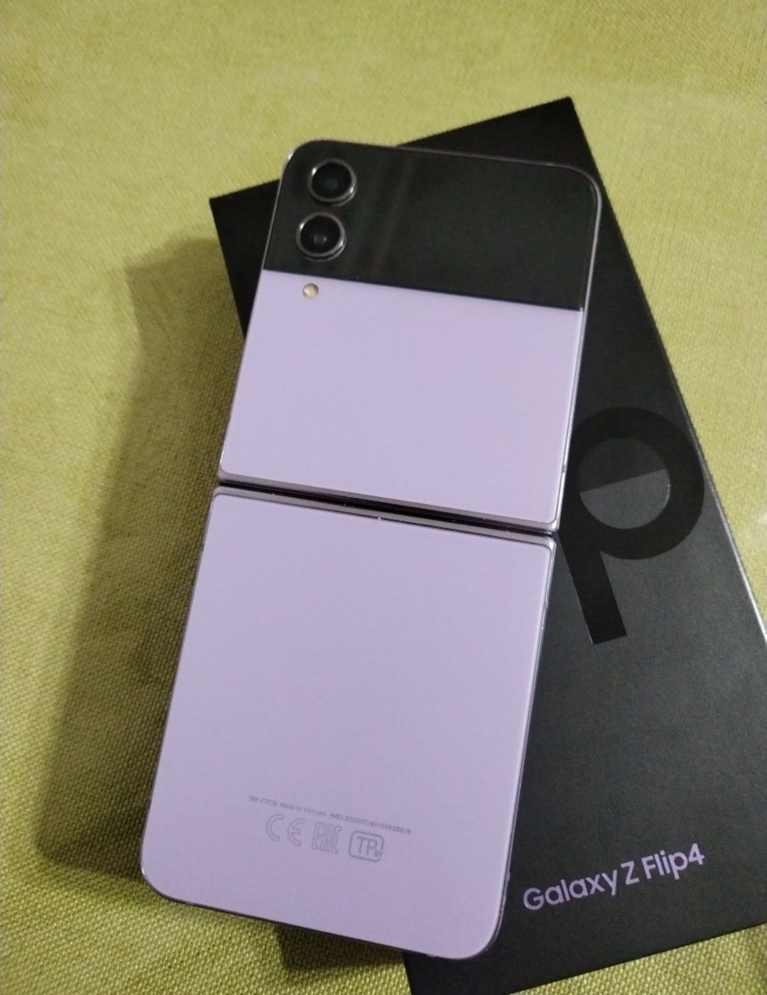 Samsung Z Flip 4 128 gb 80к