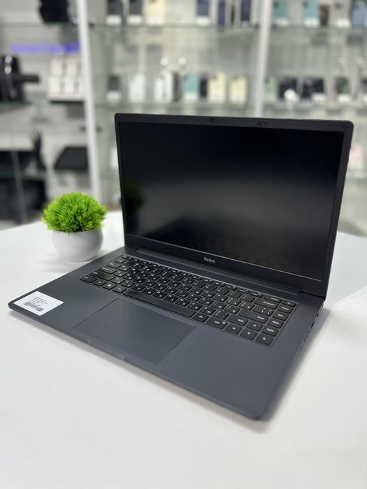 Redmi core i3-11 Ram 8 Gb SSD 256 gb